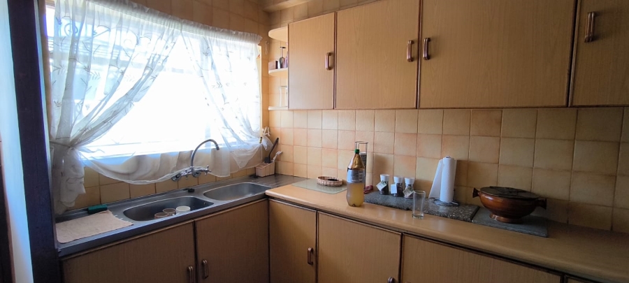 3 Bedroom Property for Sale in Belgravia Western Cape